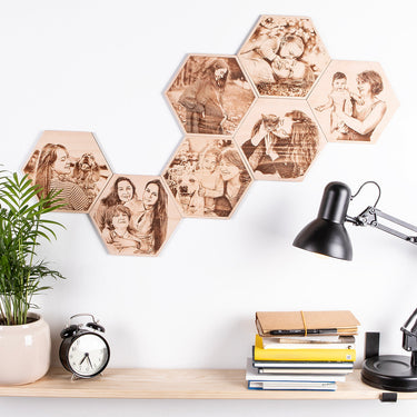 Hexágono de madera con fotografía grabada (18 x 21 cm) 